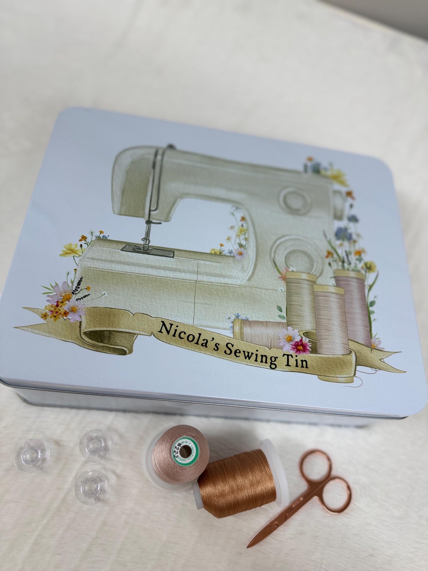 Personalised Sewing Tin, Sewing Kit Metal Storage Tin, Sewing Gift for Her, Gift for Seamstress, Birthday, Mother's Day, Sewing Class Tin